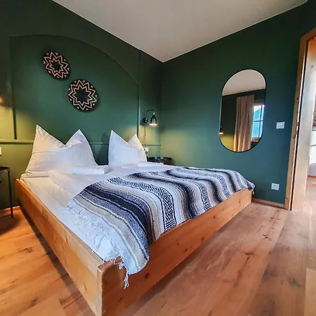 Alpenflair Mit Balkon - Inkl Parkplatz #4 *